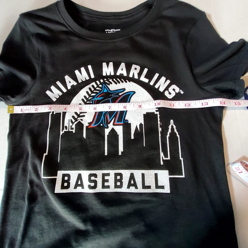 Miami Marlins Baseball City Skyline Graphic Tee 100% Cotton Short Sleeve Shirt M - Picture 3 of 9